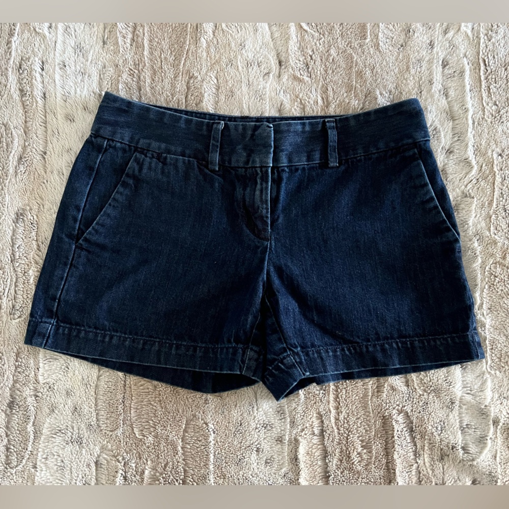 Ann Taylor Loft Riviera Short in Denim Size 00 EUC